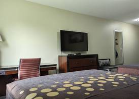 Knights Inn Bracebridge 3