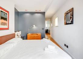 GuestHost - Piazza Santa Croce Design Apartment with Balcony 5