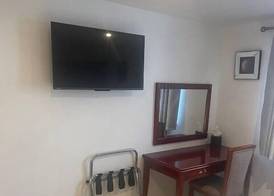 La Fontana Italian Restaurant With Rooms 3
