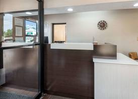 Econo Lodge Gainesville Downtown Area 2