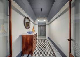 The House in Old Mint Street 2