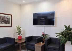 Raya Hotel 3
