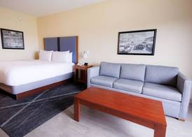 SEVEN Sebring Raceway Hotel 5