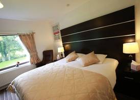 Ewenny Farm Guest House 3