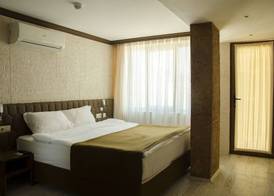 Patron Hotel 5