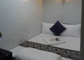 First Inn 24 HOUR RECEPTION 10TH F, Block D & E CHUNGKING MANSION TST 4