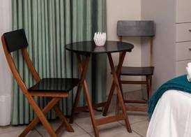 Bluewater Beachfront Guest House 3