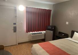 Suite Stay Evansville 5