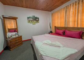 Royal Guest Inn 3