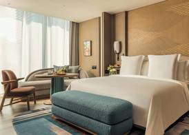 Four Seasons Hotel Tokyo at Marunouchi 4