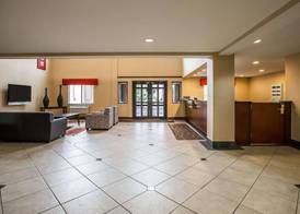 Econo Lodge Inn & Suites Monroe 3