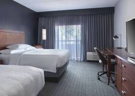 Courtyard by Marriott Norwalk 5