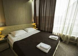 Tbiliseli Inn 4