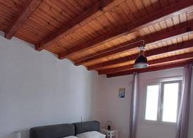 Manos Rooms 2