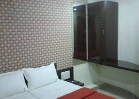 Skyway Inn 4
