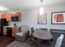 Candlewood Suites MEDFORD by IHG 5