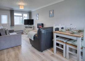 Swanbrook - 2 Bedroom Chalet- Freshwater East 4