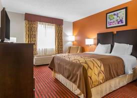 Rodeway Inn Coopersville 5