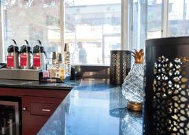 Studio City Court Yard Hotel 2
