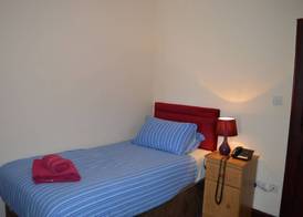 The Globe Hotel 5