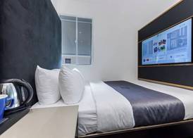 The Z Hotel Trafalgar 5