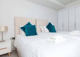 Luxurious Central Edinburgh Apartment - Sleeps 6 2