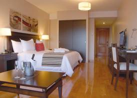 Alma Del Lago Suites & Spa 5