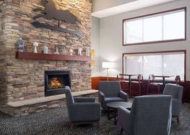 AmericInn by Wyndham Shakopee Near Amphitheater 2