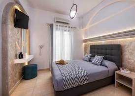 Petros Villa 2