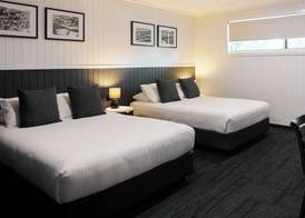 Settlers Inn 3