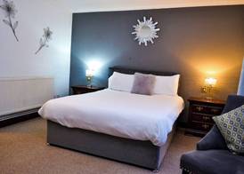 Ty Newydd Country Hotel 3