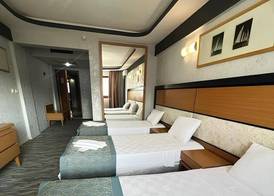 Unaten Otel 4