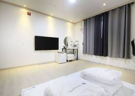 Mj Hotel 4