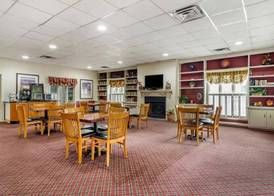 Perry Inn & Suites National Fairground I 75 3
