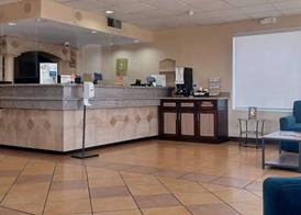 Quality Inn & Suites Airport 2
