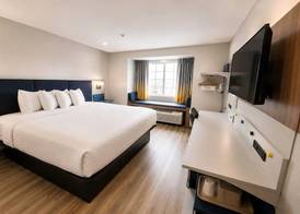 Microtel Inn & Suites by Wyndham Macon 3
