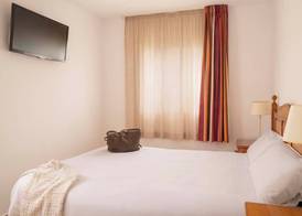 Aparthotel Ona Aucanada 4