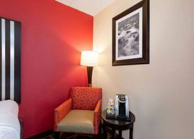La Quinta Inn & Suites - New River Gorge National Park 5