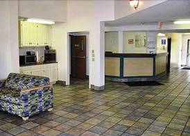 Motel 6 Lawrence, KS 3