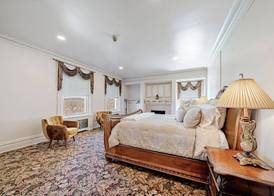 The Grandeur Estate 3