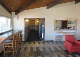 Americas Best Value Inn Story City 2