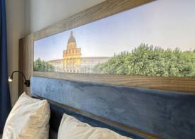 Smart Stay Hotel Station 2