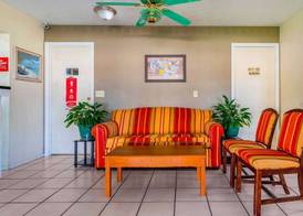 Econo Lodge Crystal River 3