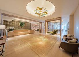 FIVE LUXE 2