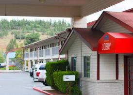 HOWARD JOHNSON FLAGSTAFF I-40 EXIT 198 E. LUCKY LA 4