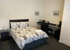 Ivy Cottage-Serviced accommodation 5