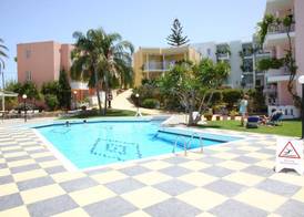 Bellos Hotel Apartments 5