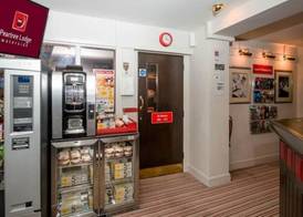 Peartree Lodge Waterside 5