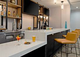 SpringHill Suites by Marriott Valencia 2