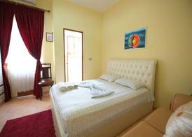 My Home Guest House-Apartment 3